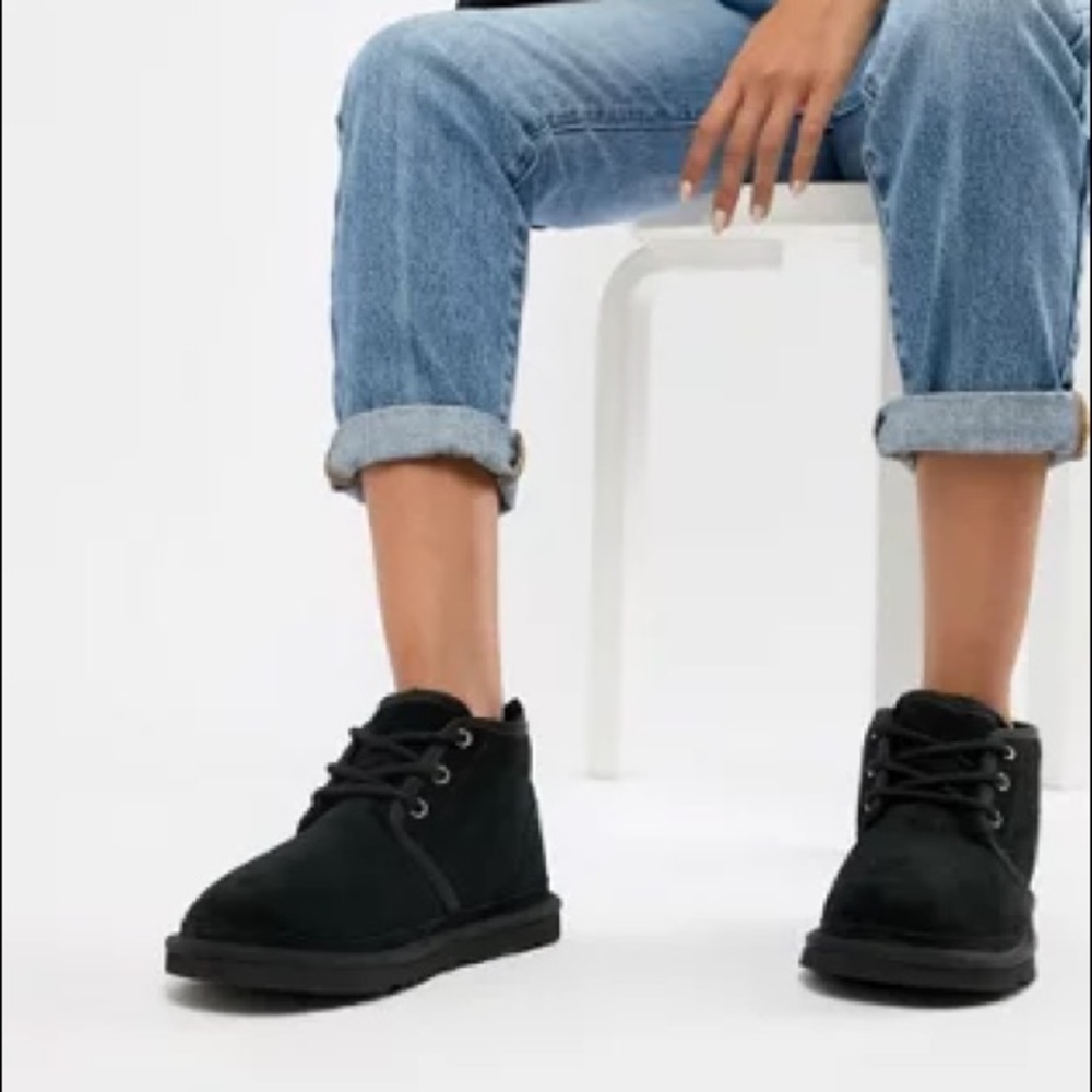 Black lace up Ugg’s